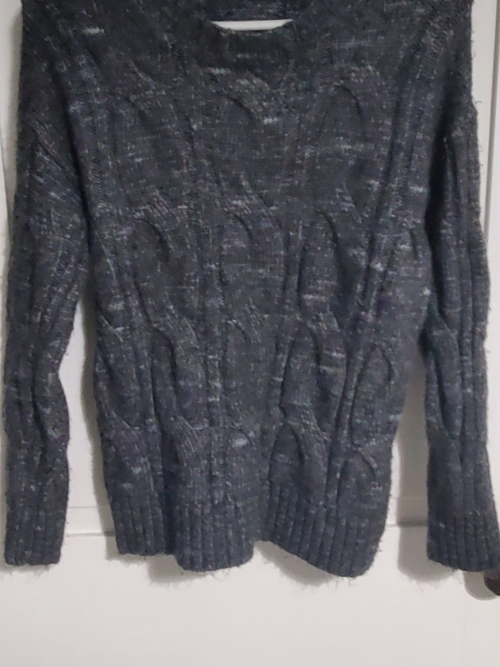 American Eagle Outfitters Gray Cable Knit Crewneck Sweater